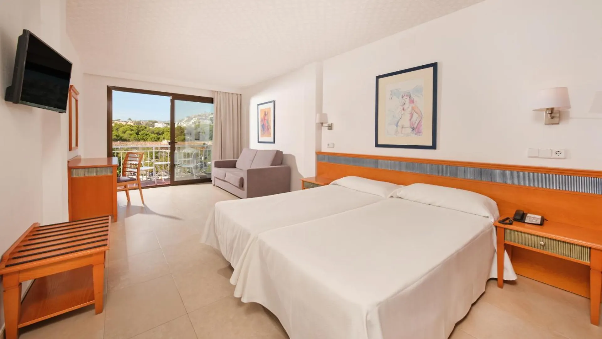 סנטה פונסה Hotel Casablanca 3*, סנטה פונסה
